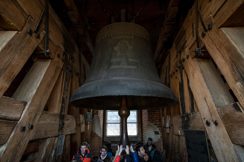 Krakow: Walking Tour and Liqueur Tasting with Local Guide Portuguese, French, Italian