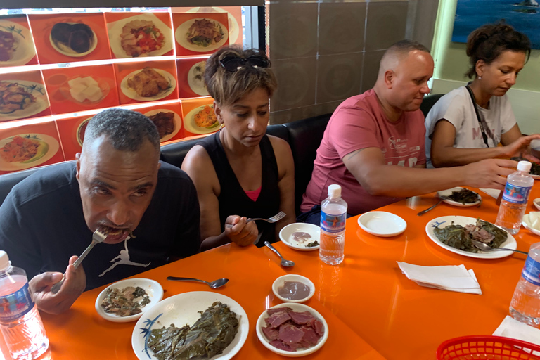 Tour in bicicletta dei buongustai delle HawaiiTour gastronomico hawaiano in bici