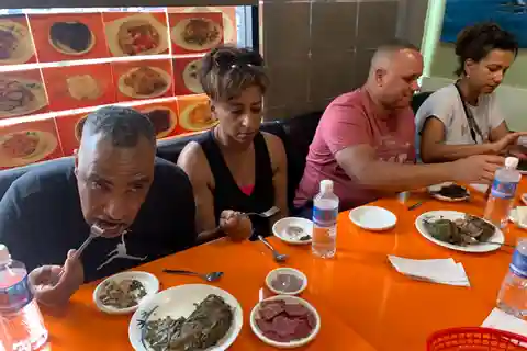 Hawaiian Foodie Bike Tour