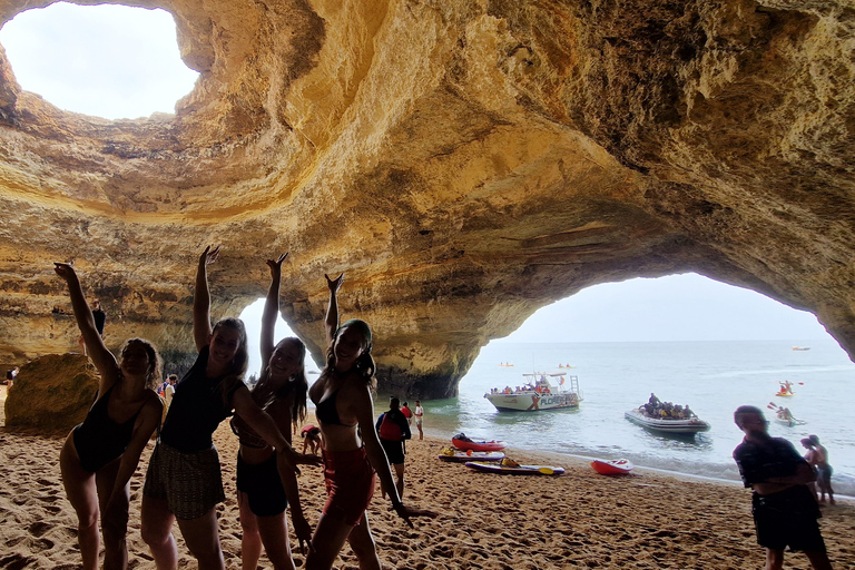 Benagil: Caves, Beaches, and Secret Spots Guided Kayak Tour