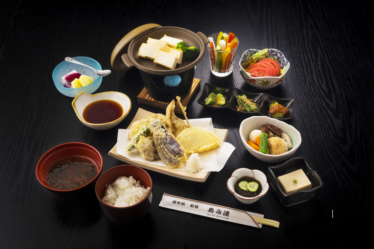 Asakusa: Japanse traditionele Yakatabune-dinercruiseTokio: Yakatabune-dinercruise