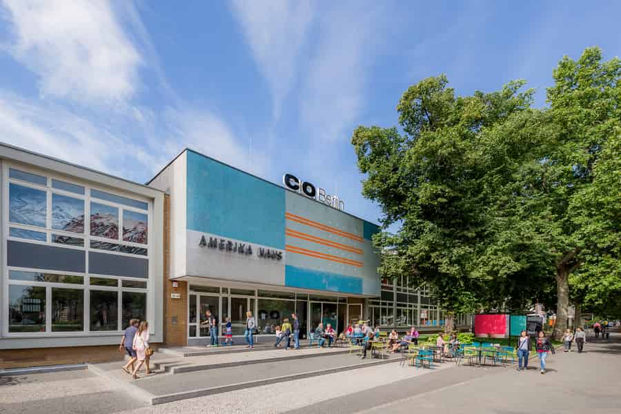 Berlin: Ticket für Fotografie-Ausstellungen bei C/O Berlin. Foto: GetYourGuide