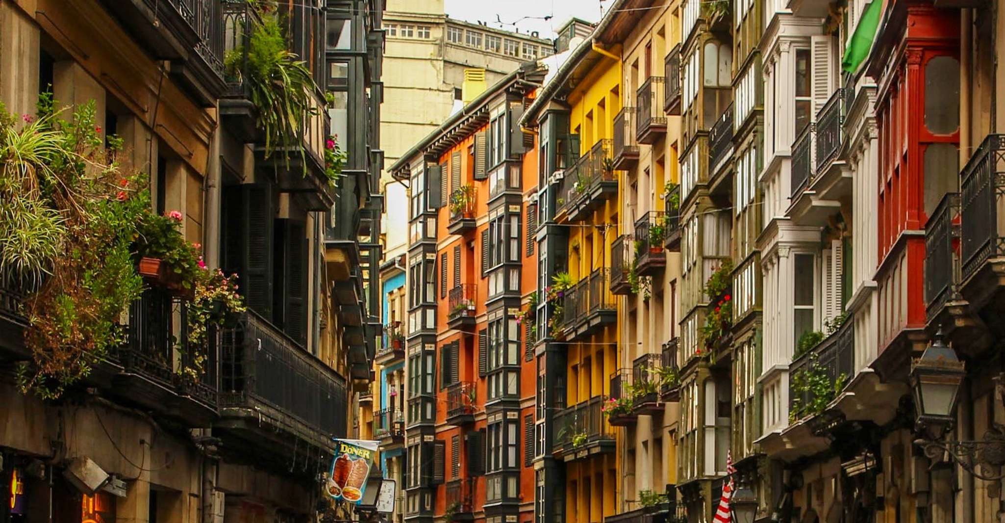 Bilbao City & Guggenheim Museum with Lunch From San Sebastia - Housity