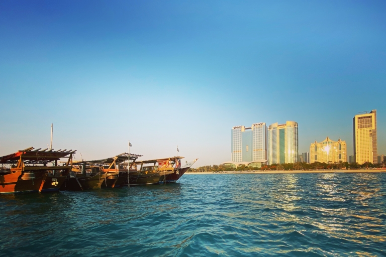 Abu Dhabi: Ausflug mit dem Familienfischerboot und Sightseeing