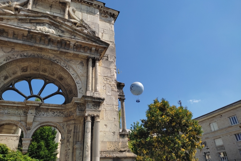 Epernay: Balon na ogrzane powietrze zacumowany nad winnicamiZacumowany balon na ogrzane powietrze nad winnicami