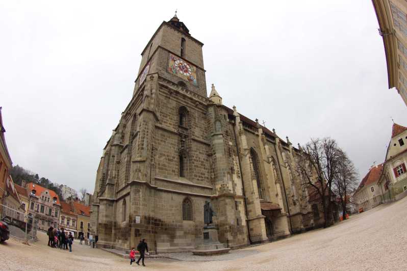 Brasov: Guided City Walking Tour with Wine