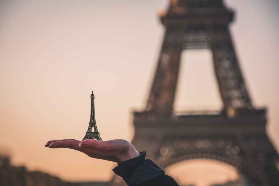 Paris: Eiffelturm-Tour mit Zugang zur zweiten Ebene oder zum Gipfel