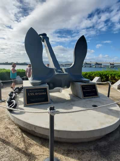 Oahu Deluxe Uss Arizona Memorial Narrated Multimedia Tour Getyourguide