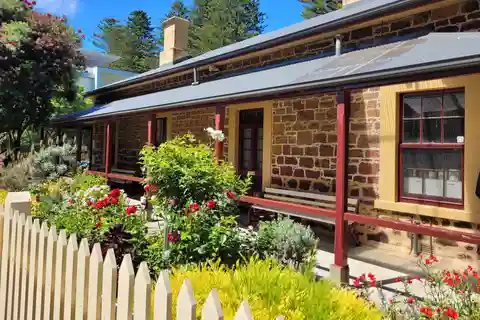 Descubra Victor Harbor con una visita guiada a pie