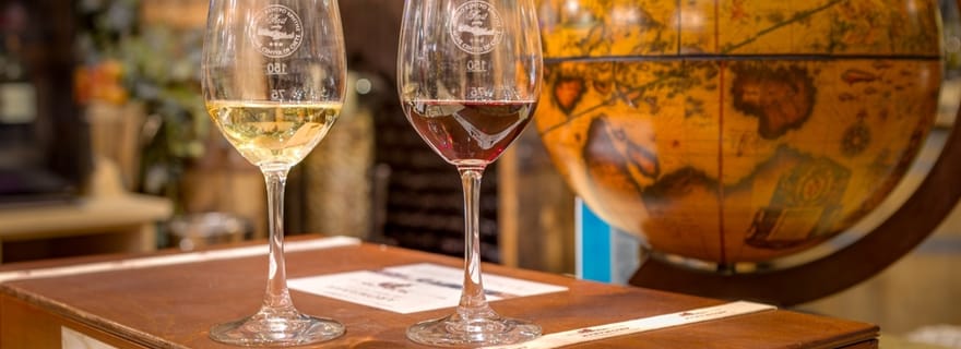 La Canée : Visite guidée privée de la gastronomie et des vins avec déjeuner