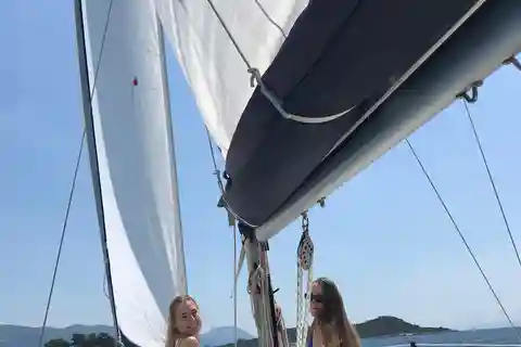 Sejlads på Korcula: Lær at sejle og slap af på vandet