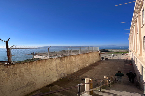 San Francisco: Stadtrundfahrt mit Eintrittskarte für AlcatrazAlcatraz & San Francisco Stadtrundfahrt