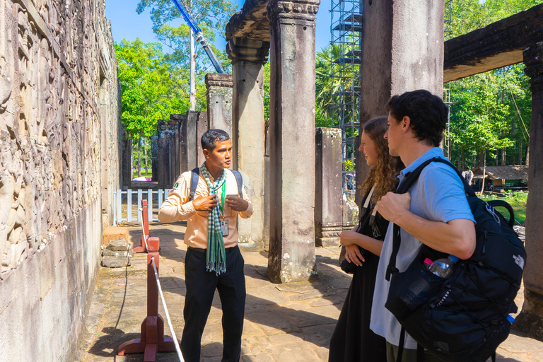 Angkor Wat: półdniowa wycieczka Vespa o wschodzie słońca z lunchem