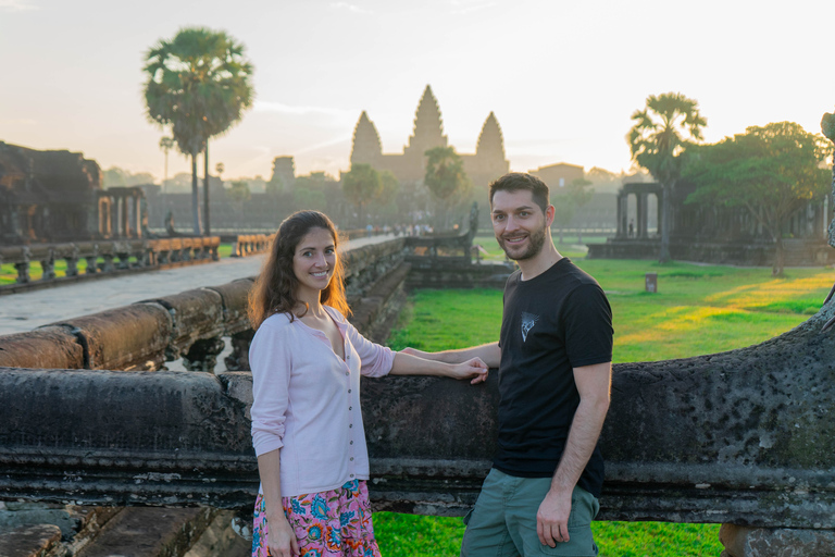 Angkor Wat: półdniowa wycieczka Vespa o wschodzie słońca z lunchem