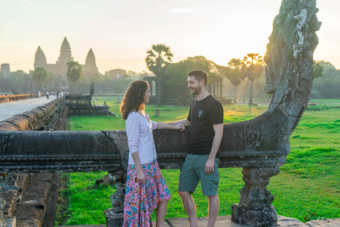 Angkor Wat: półdniowa wycieczka Vespa o wschodzie słońca z lunchem