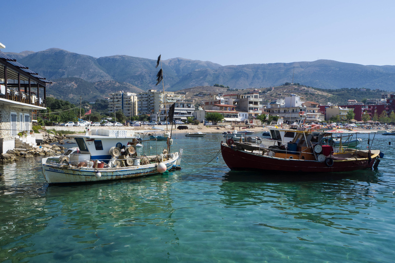 Tirana/Durres a Saranda a través de Gjirokastra: traslado privado