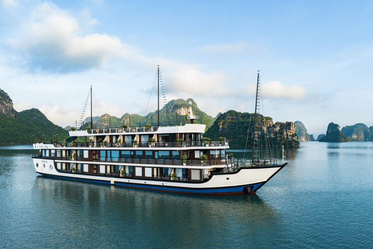 Hanoi: 2-dagars Halong-Lan Ha Bay BEST SELLER 5* kryssning balkong