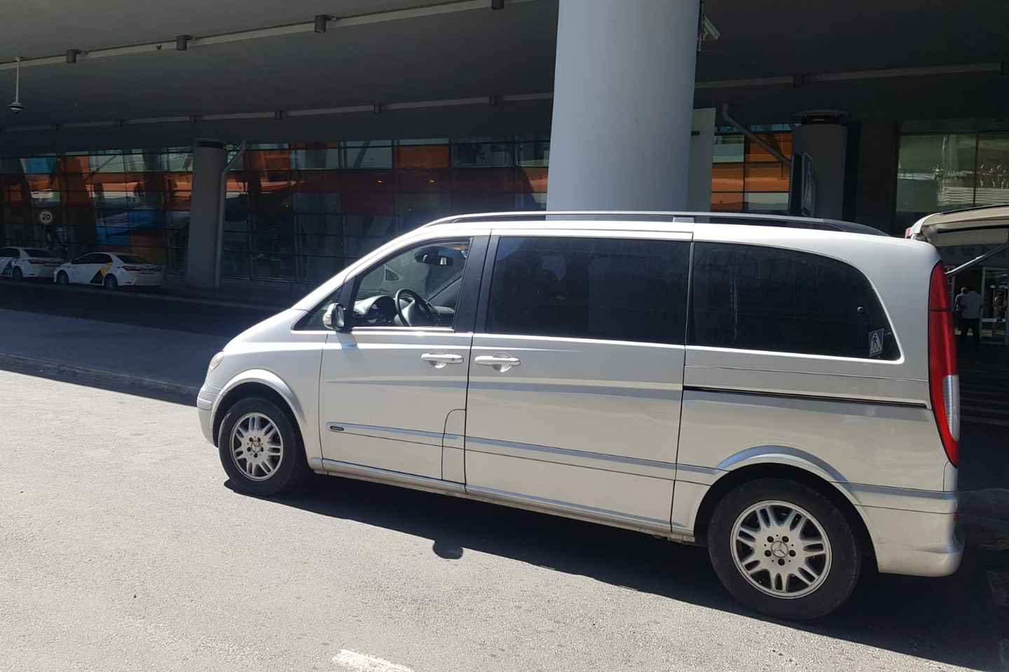 1-Weg-Privattransfer von Jerewan nach Tiflis oder umgekehrt