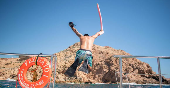 Cabo San Lucas: Snorkeling & Boat Trip with Open Bar