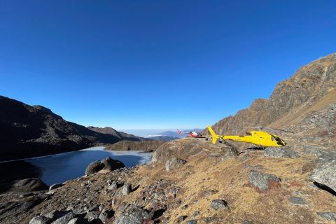 From Kathmandu: Himalayan Helicopter Tour to Gosaikunda