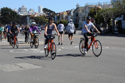 San Francisco: City Highlights Bike Tour z przewodnikiem lub e-roweremSan Francisco: e-rowerowa wycieczka z przewodnikiem po mieście