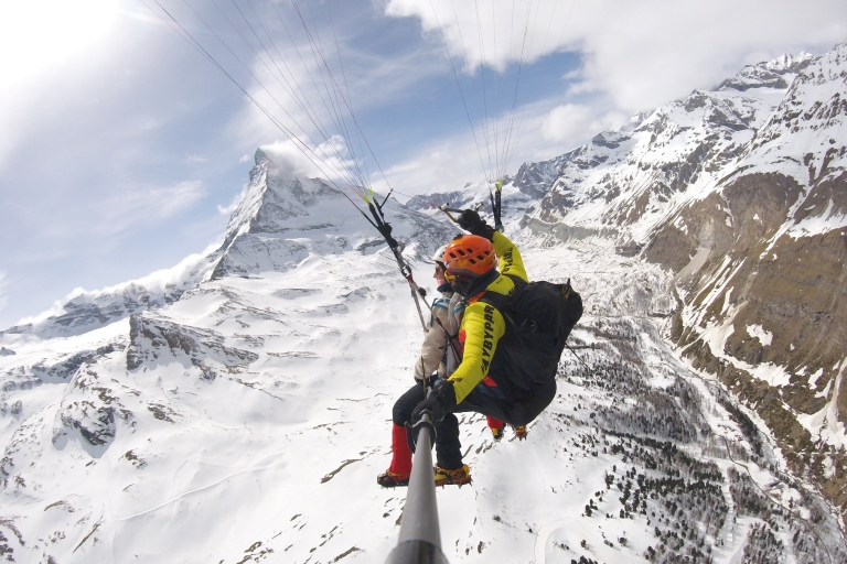 Zermatt: parapente biplaza con vista al Matterhorn