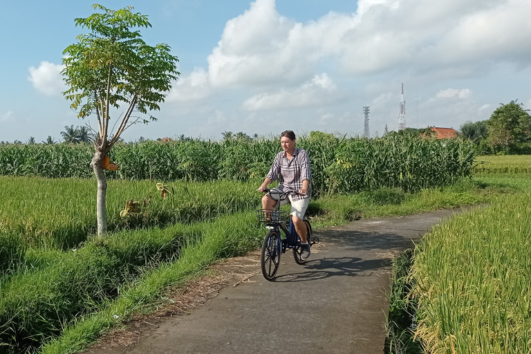 Ebike-tour door het dorp Sanur