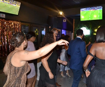 Johannesburg: Rooftop Bar, Dinner and Clubbing (Amapiano)