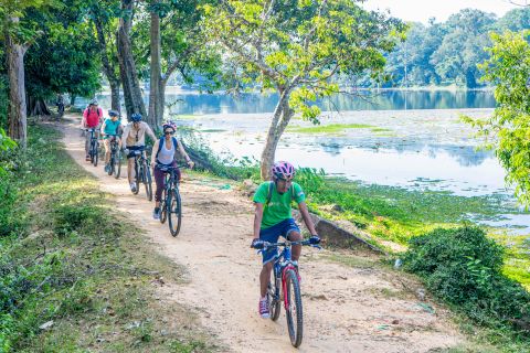 Cycle the Angkor Backroads inclusive Lunch at Local house