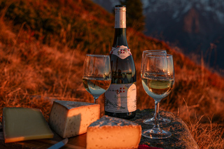 Chamonix : randonnée guidée avec dégustation de fromages locaux et de vin
