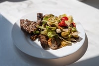 Opatija, viaje en barco y natación en la isla de Cres con el almuerzo - Housity