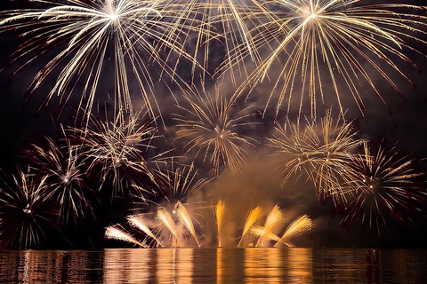 Lisbon: New Year’s Eve Fireworks Tagus River Sailing Cruise Shared New Year’s Eve Tour