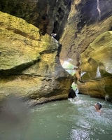 San Juan, Arenales Höhle, Charco Azul & versteckte Wasserfälle - Hizvo