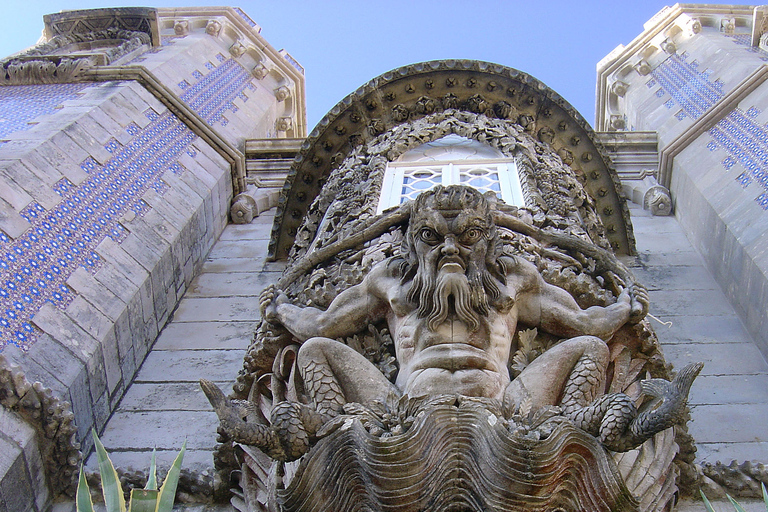 Från Lissabon: Sintra, Pena-palatset, Regaleira och Cabo RocaGuidad rundtur i de viktigaste monumenten