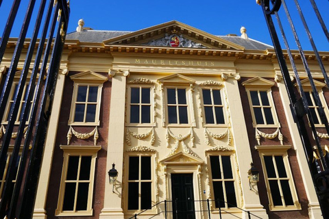 From Amsterdam: The Hague and Delft Sightseeing Tour