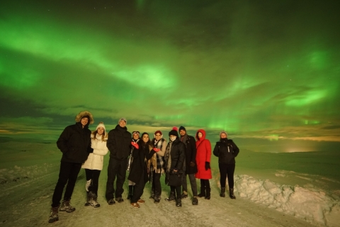 Reykjavik: Minibús en grupo pequeño Northern Lights