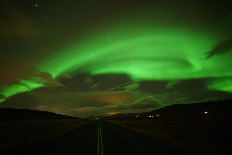 Reykjavik: Excursão de microônibus pela aurora boreal com chocolate quente