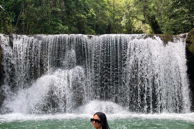 Safari sul fiume Black, cascate di Ys e tour del rum della tenuta AppletonDa Negril