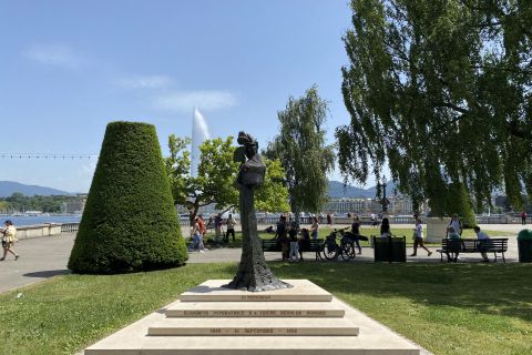 The Many Faces of Geneva: Self-guided Audio Tour of The City