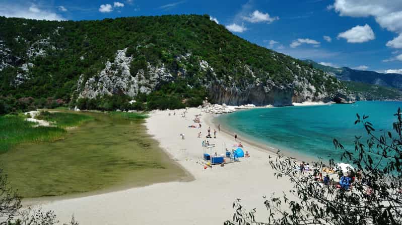 Da Baunei: Escursione guidata di un'intera giornata a Cala Luna e Dorgali