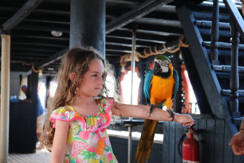 Lampedusa: Pirate Ship Boat Tour with Lunch and Music
