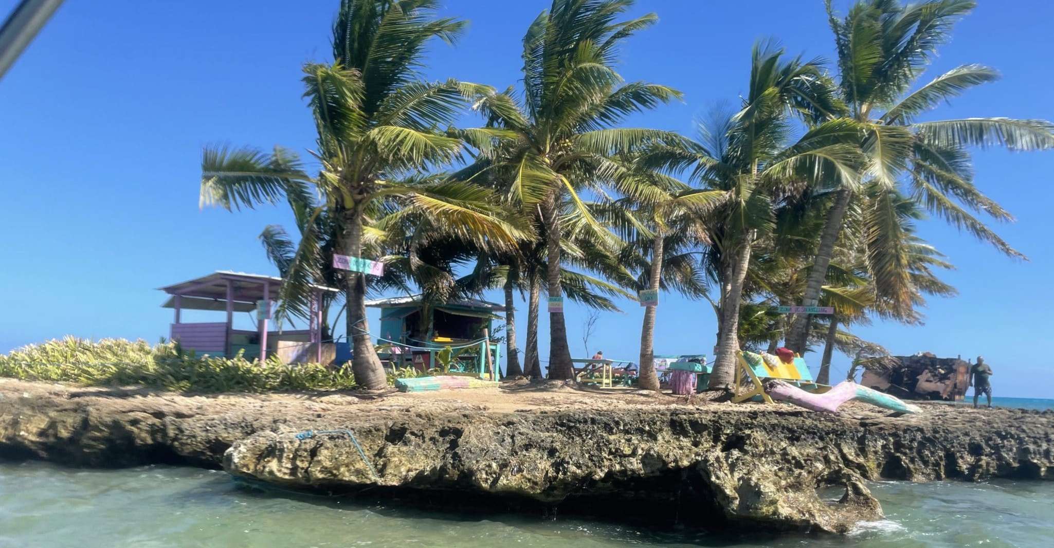 San Andrés, visite en bateau de l'île Pontoon - Hizvo