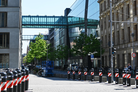 Berlin : Visite guidée à pied autour du ReichstagVisite privée à pied autour du Reichstag