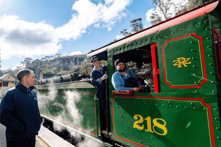 Blue Mountains Zig Zag Tour inc Three Sisters & Scenic World