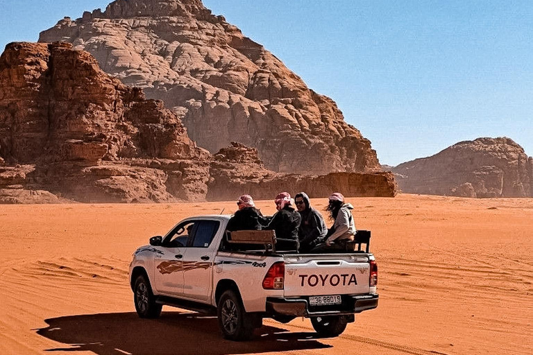 Wadi Rum: Private Luxury Cave Stay, Sunset Tour & Dinner