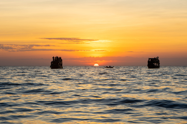 Siem Reap: Full-Day Guided Vespa Tour to Tonle Sap