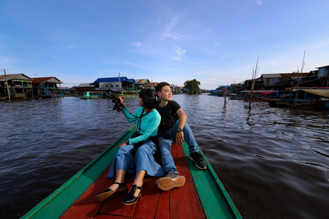 Siem Reap: Tonle Sap Sunset Boat Cruise with Transfers Siem Reap: Tonle Sap Joined in Tour Sunset Cruise