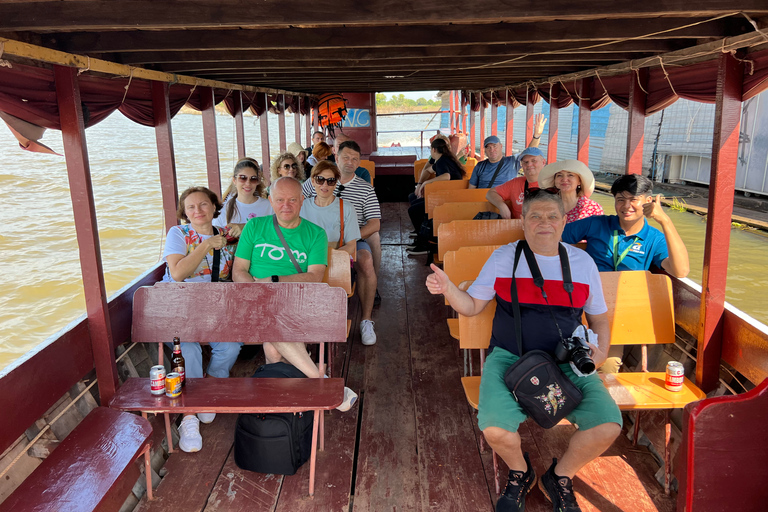 Siem Reap: Rejs łodzią Tonle Sap o zachodzie słońca z transferamiSiem Reap: Tonle Sap dołączył do Tour Sunset Cruise