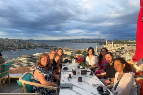 Istanbul: Türkische Essensnacht und Rooftop-Erlebnis