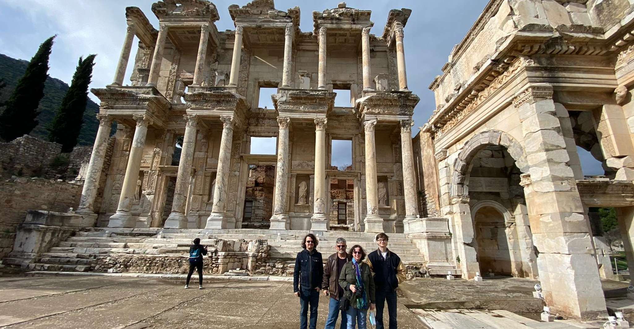 Visite biblique d'Éphèse avec guide de visite orienté vers la Bible - Hizvo